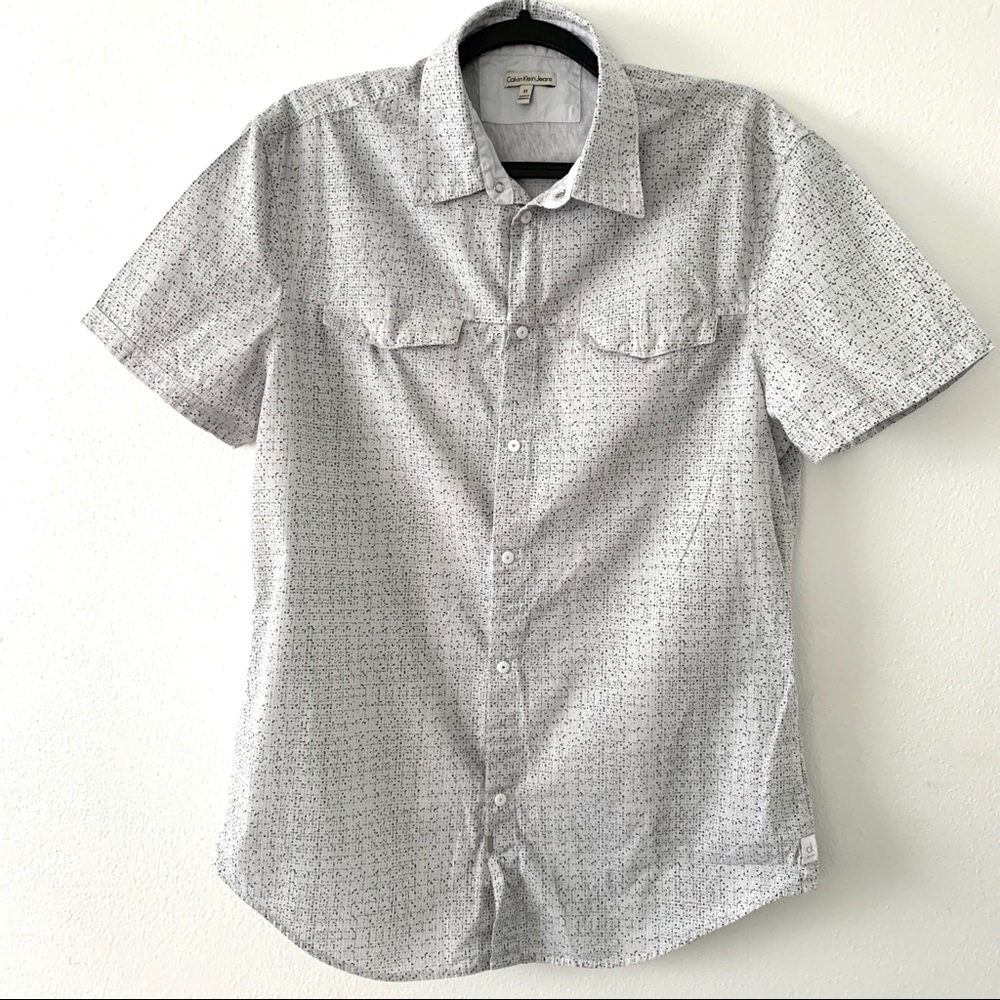 Calvin Klein | Men’s Short Sleeve Button Up (A84)